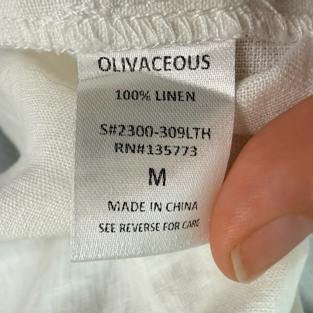 Olivaceous Cream Ruffle linen Blouse cap ruffle sleeve v neck coastal - Picture 5 of 9